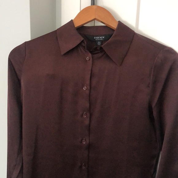 NEW* Satin Shirt Size 0 - Picture 2 of 4